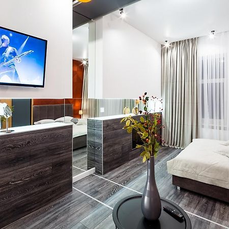 Arkadija - Filatova Apartment ลวีฟ ภายนอก รูปภาพ